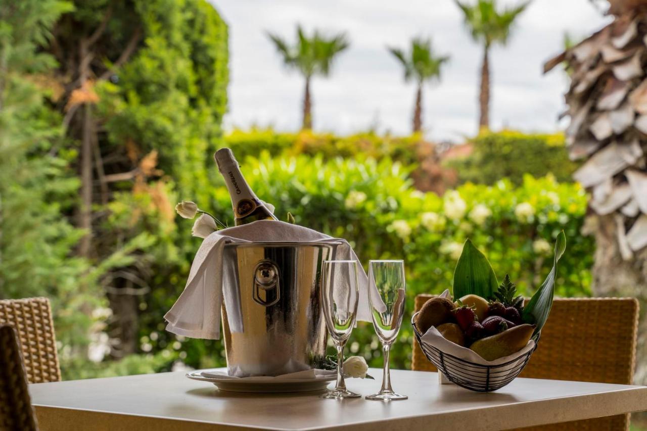 Dolcestate Hotel -Club カンポフェリーチェ・ディ・ロッチェッラ エクステリア 写真